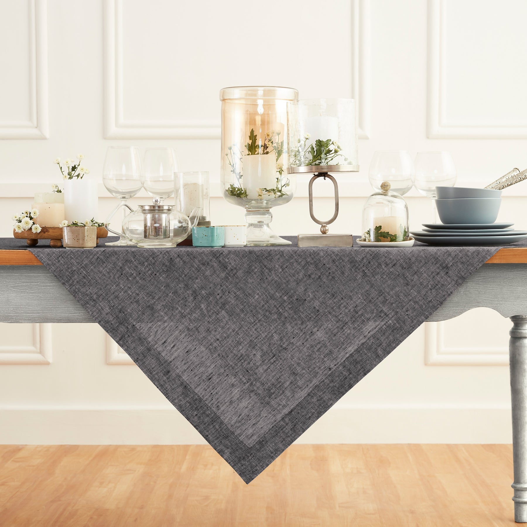 Athena Table Throw