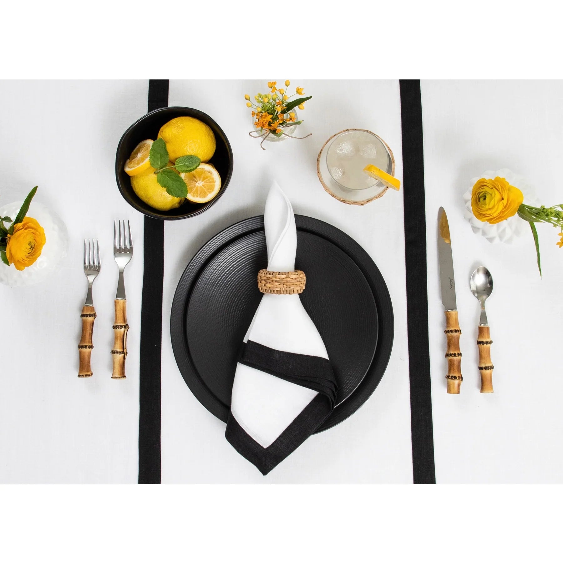 Classic Napkins, Set of 4