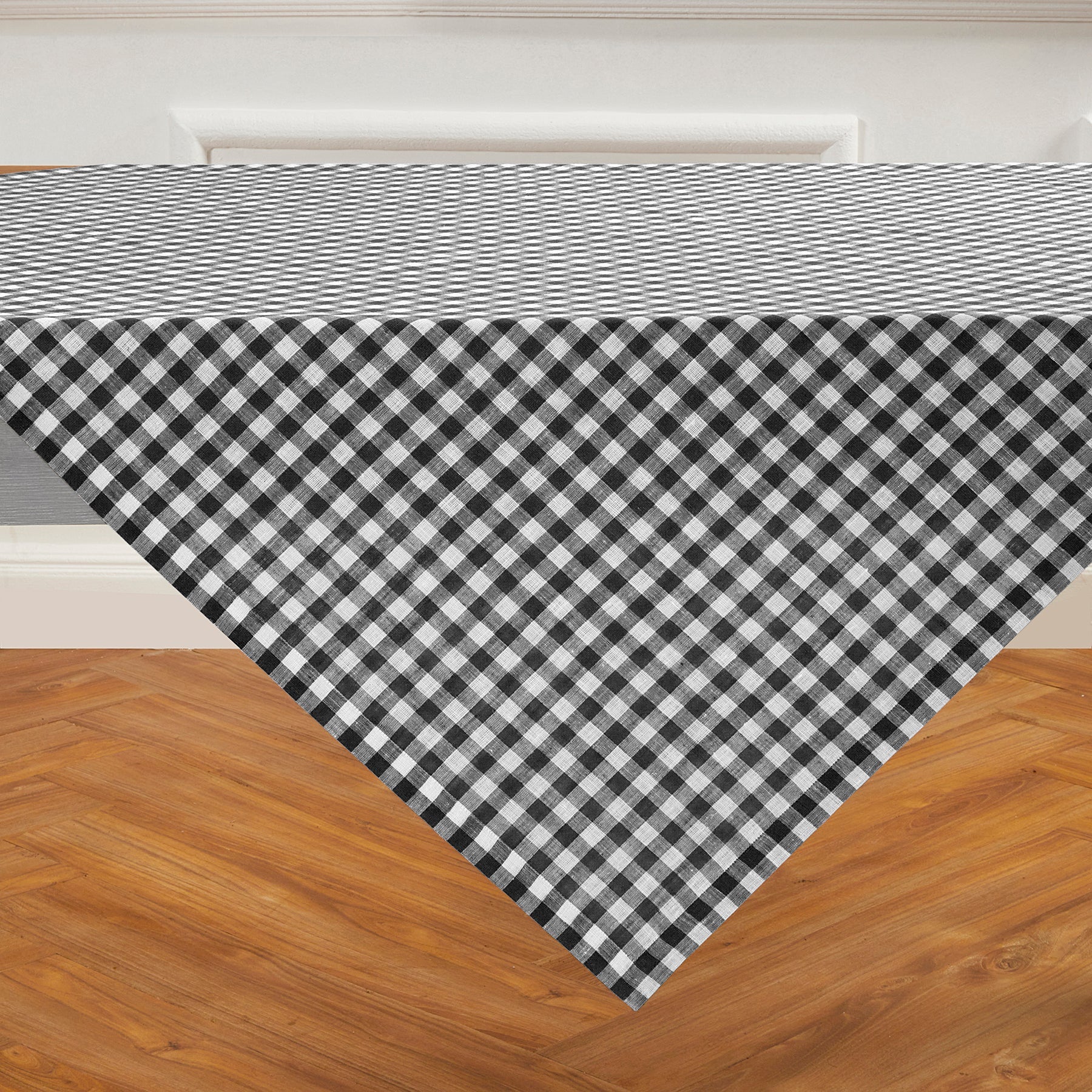 Gingham Table Throw