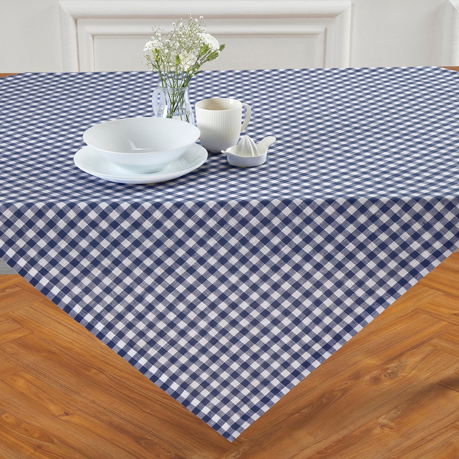 Gingham Table Throw