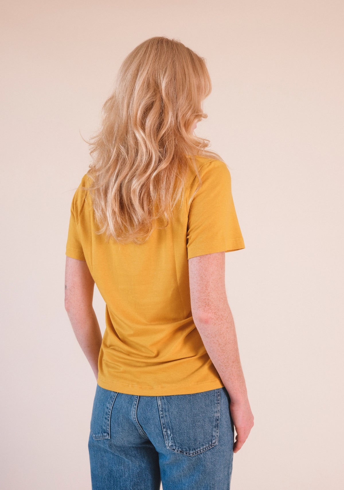 Louise Organic Cotton + Tencel ™ V-neck Tee - Golden