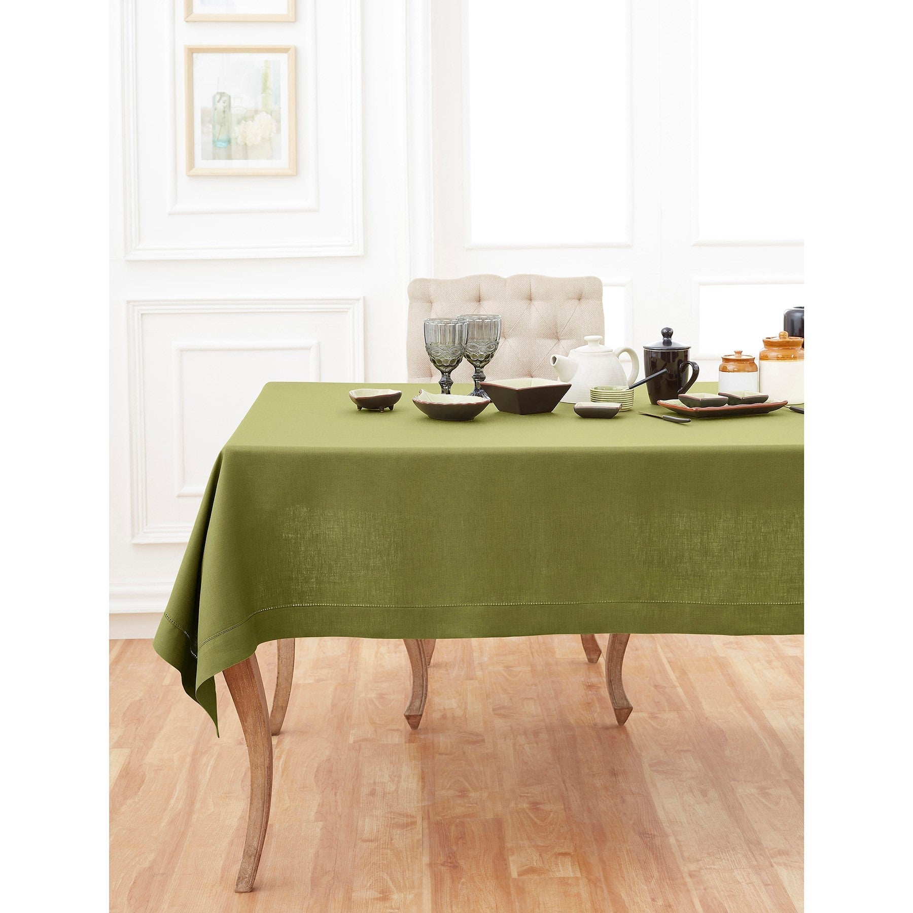 Classic Hemstitch Tablecloth