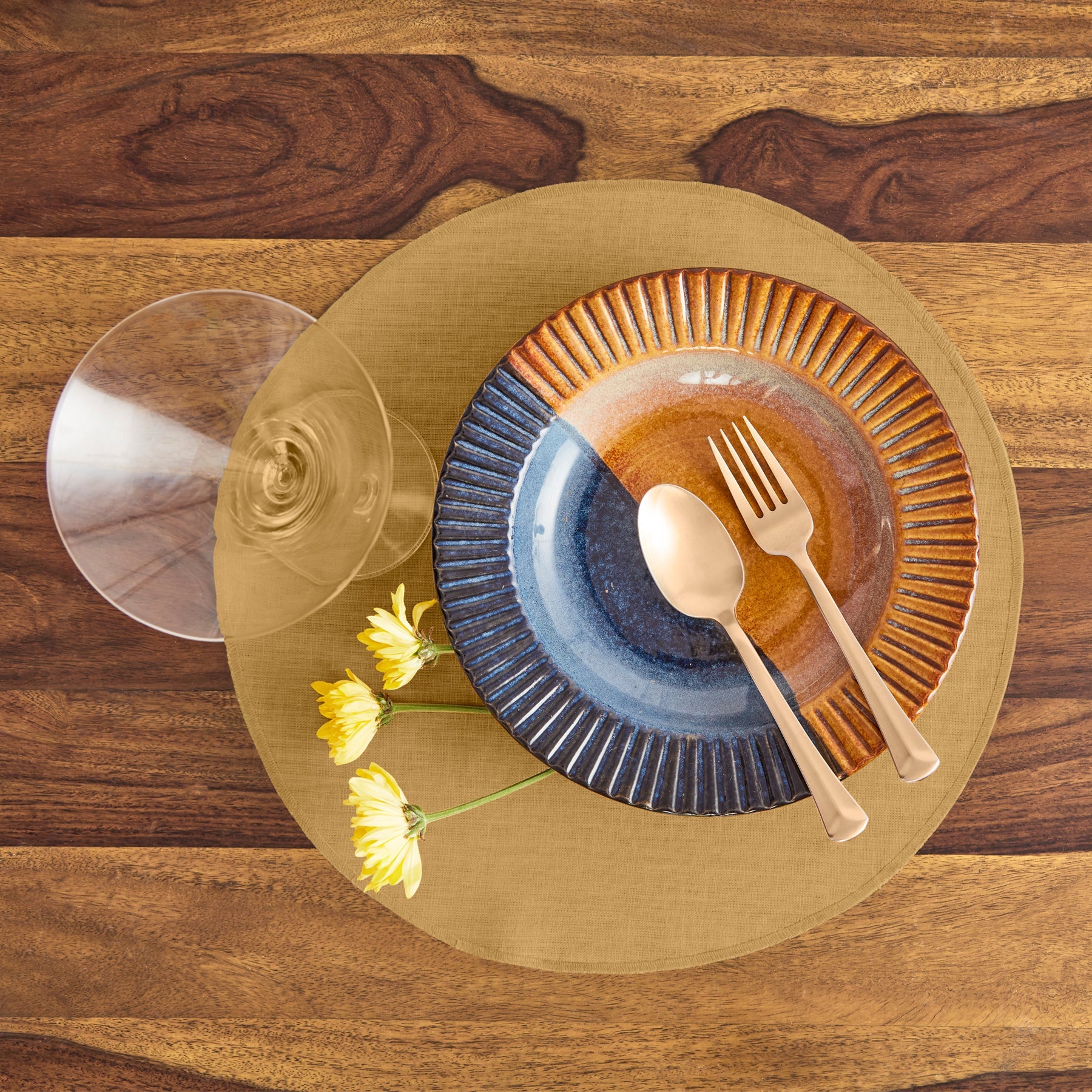 Vesta Round Placemats, Set of 4