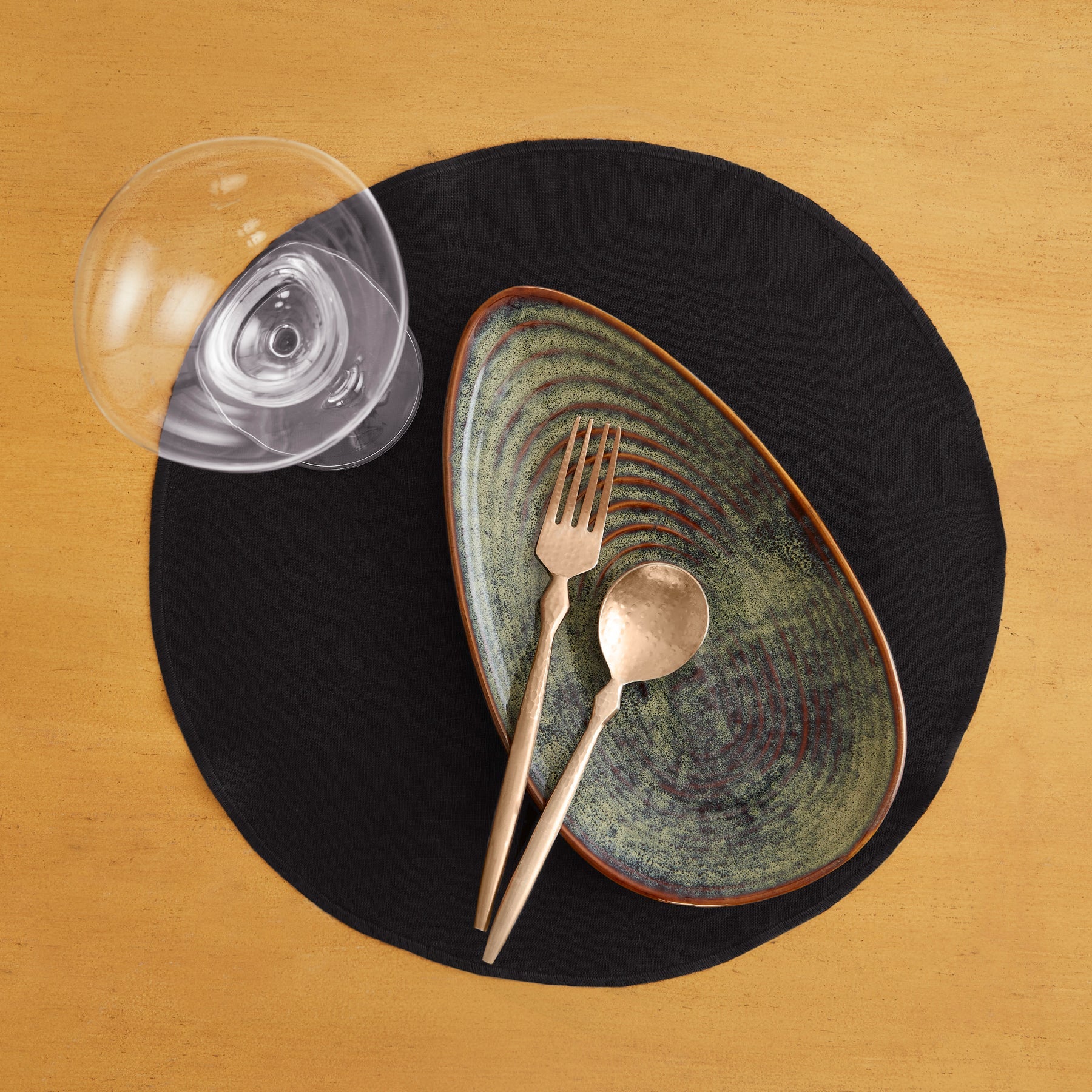Vesta Round Placemats, Set of 4