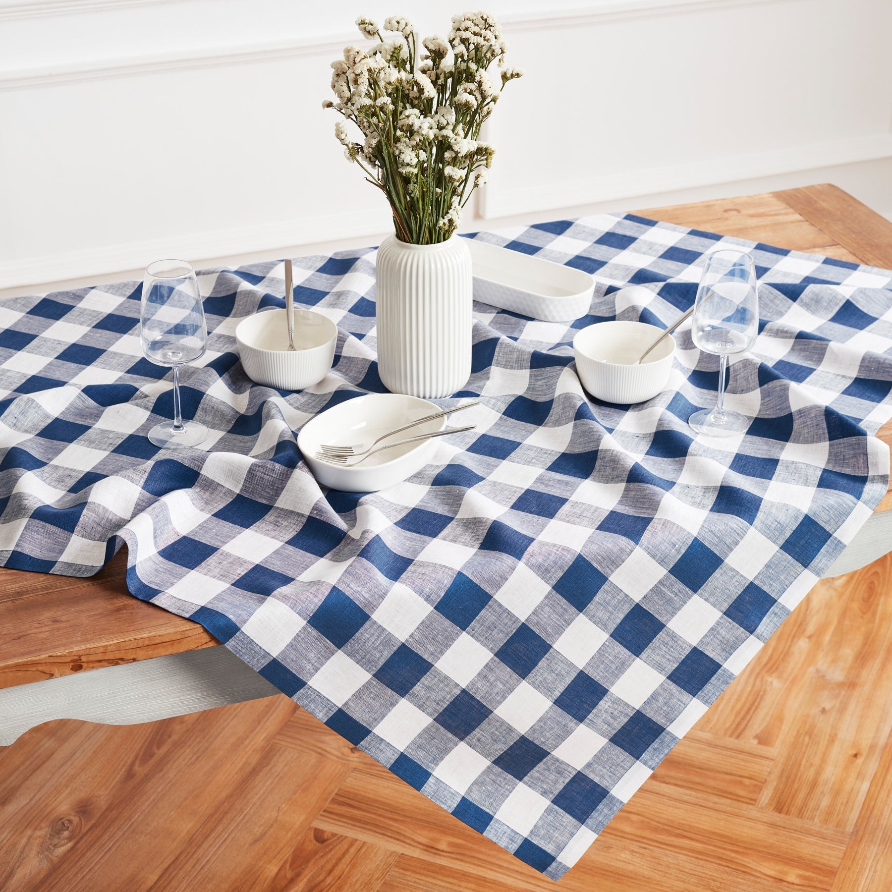 Buffalo Check Table Throw