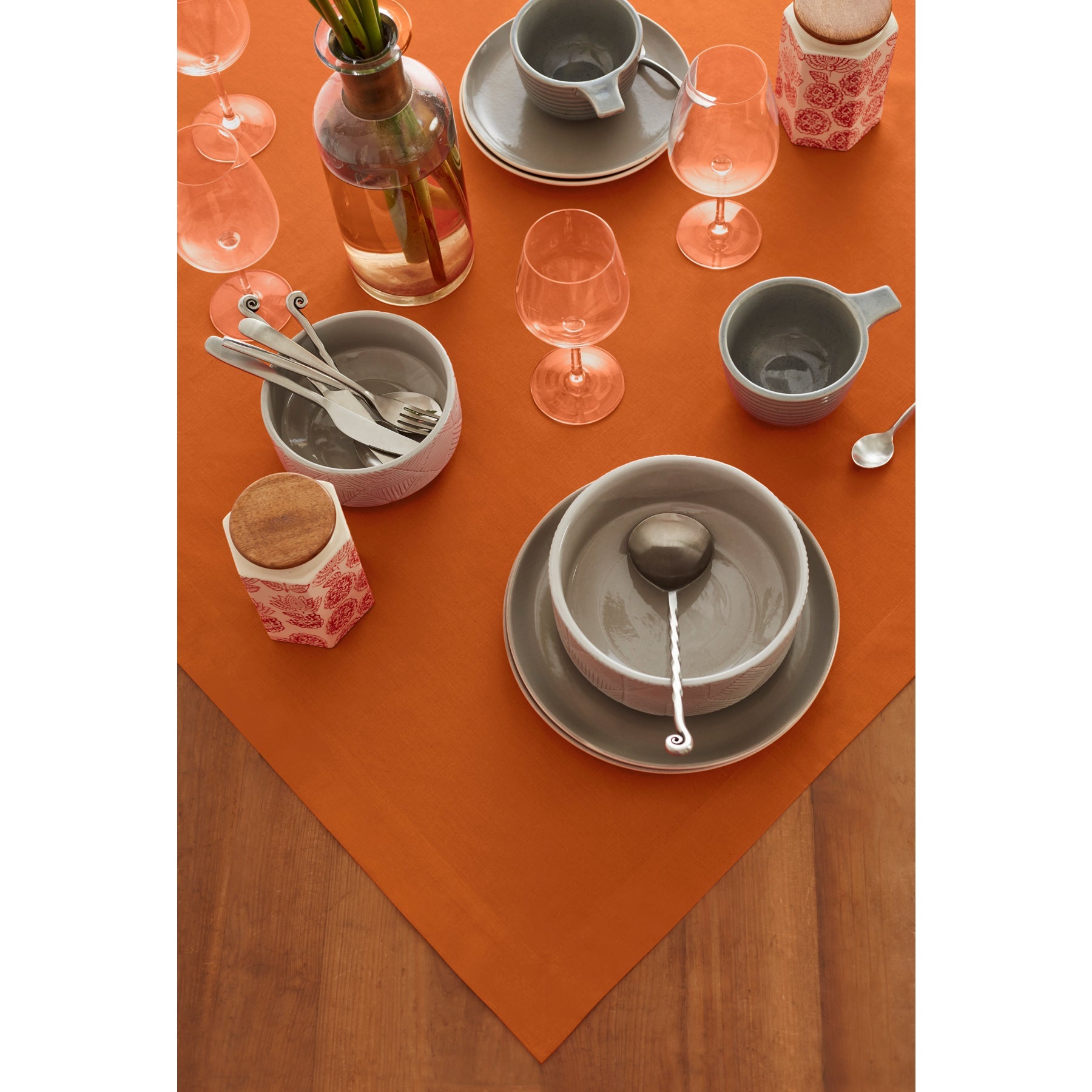 Dru Cotton Linen Table Throw