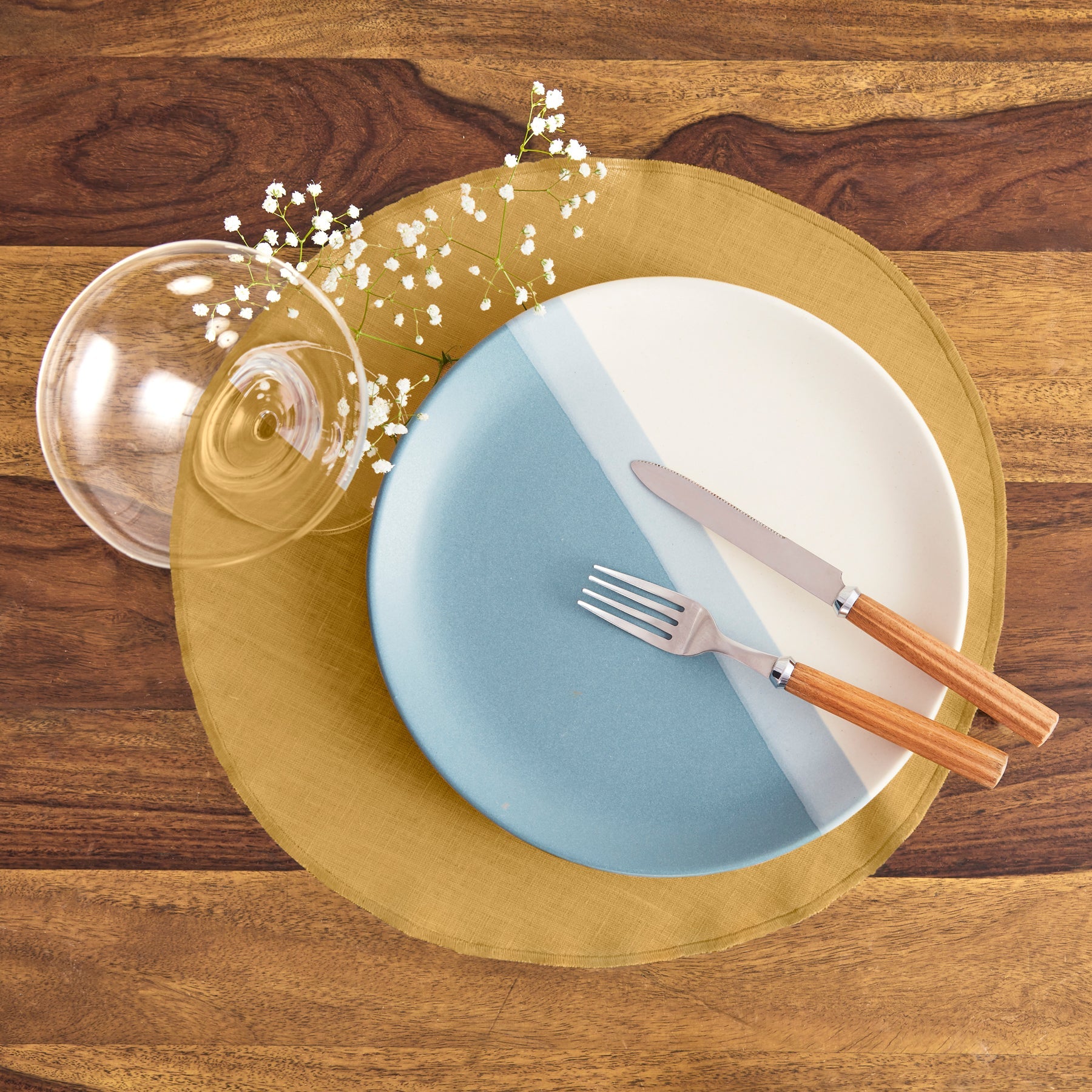 Vesta Round Placemats, Set of 4