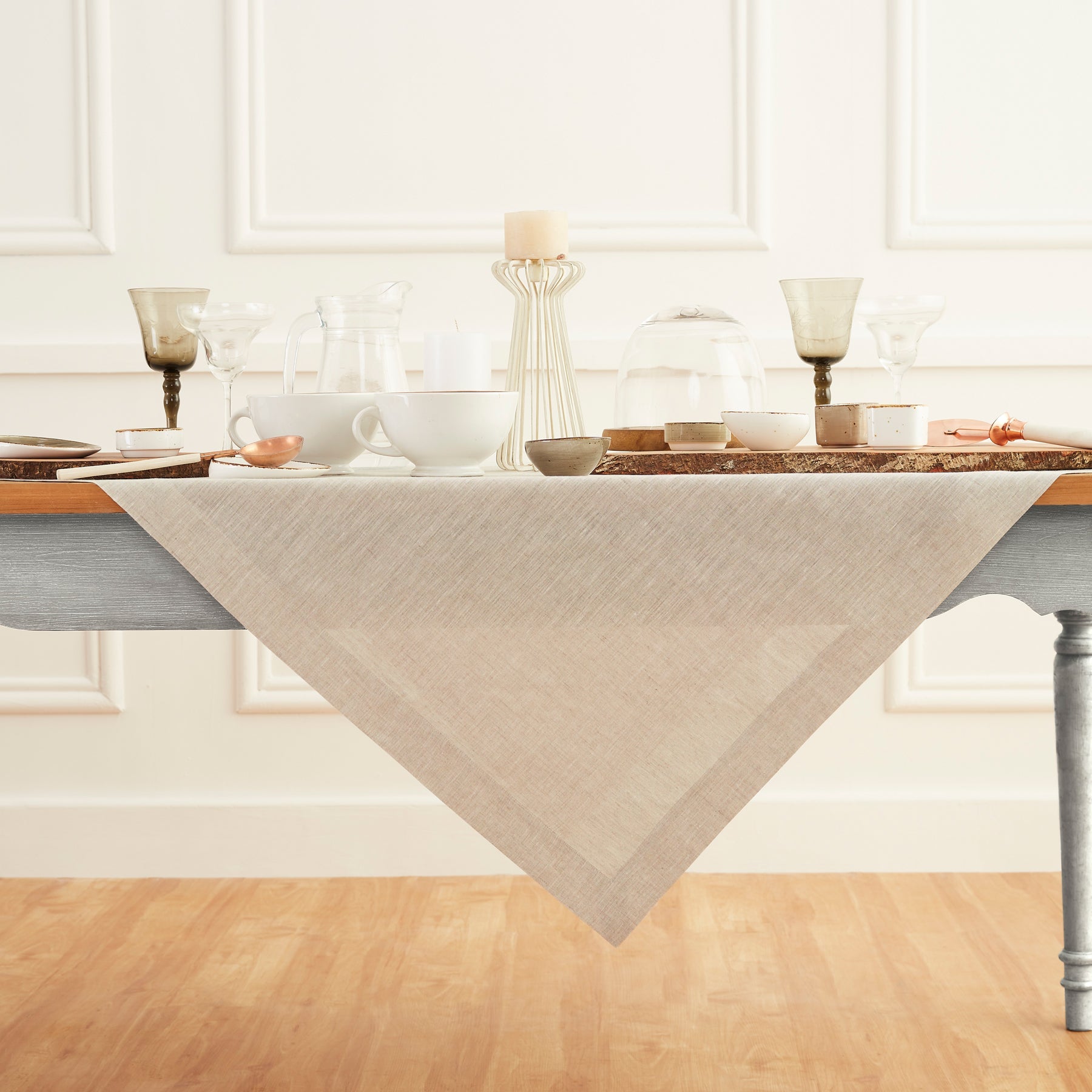Athena Table Throw