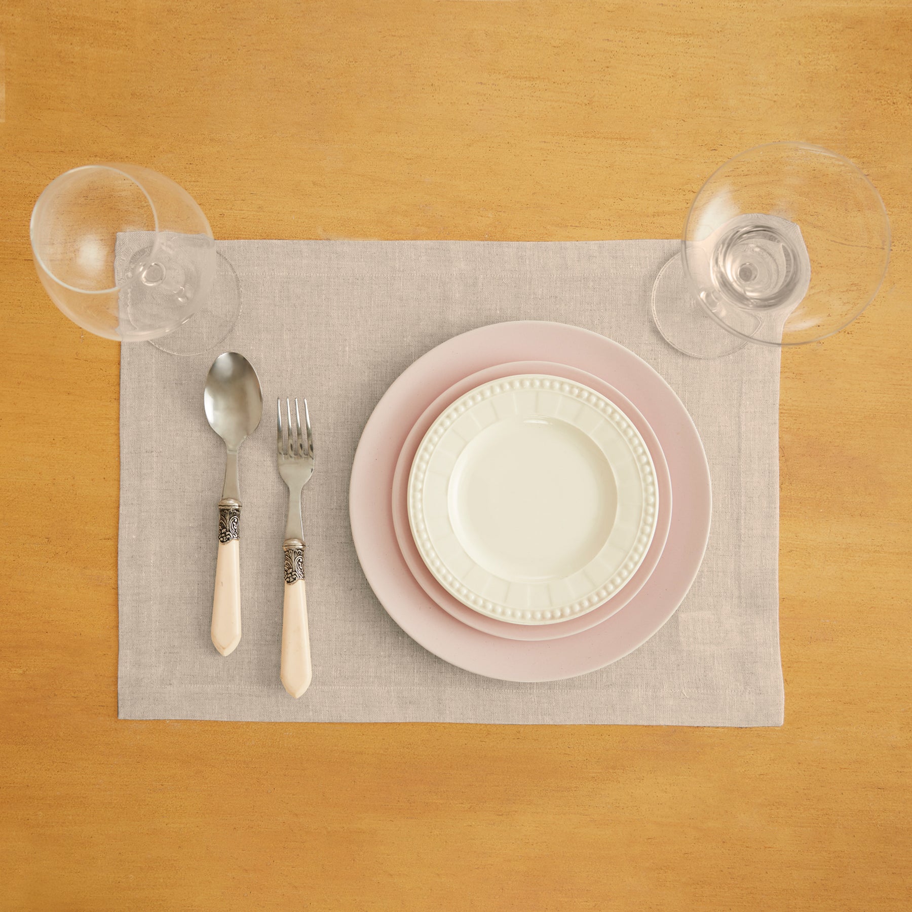 Diana Medium Weight Placemats, Set of 4