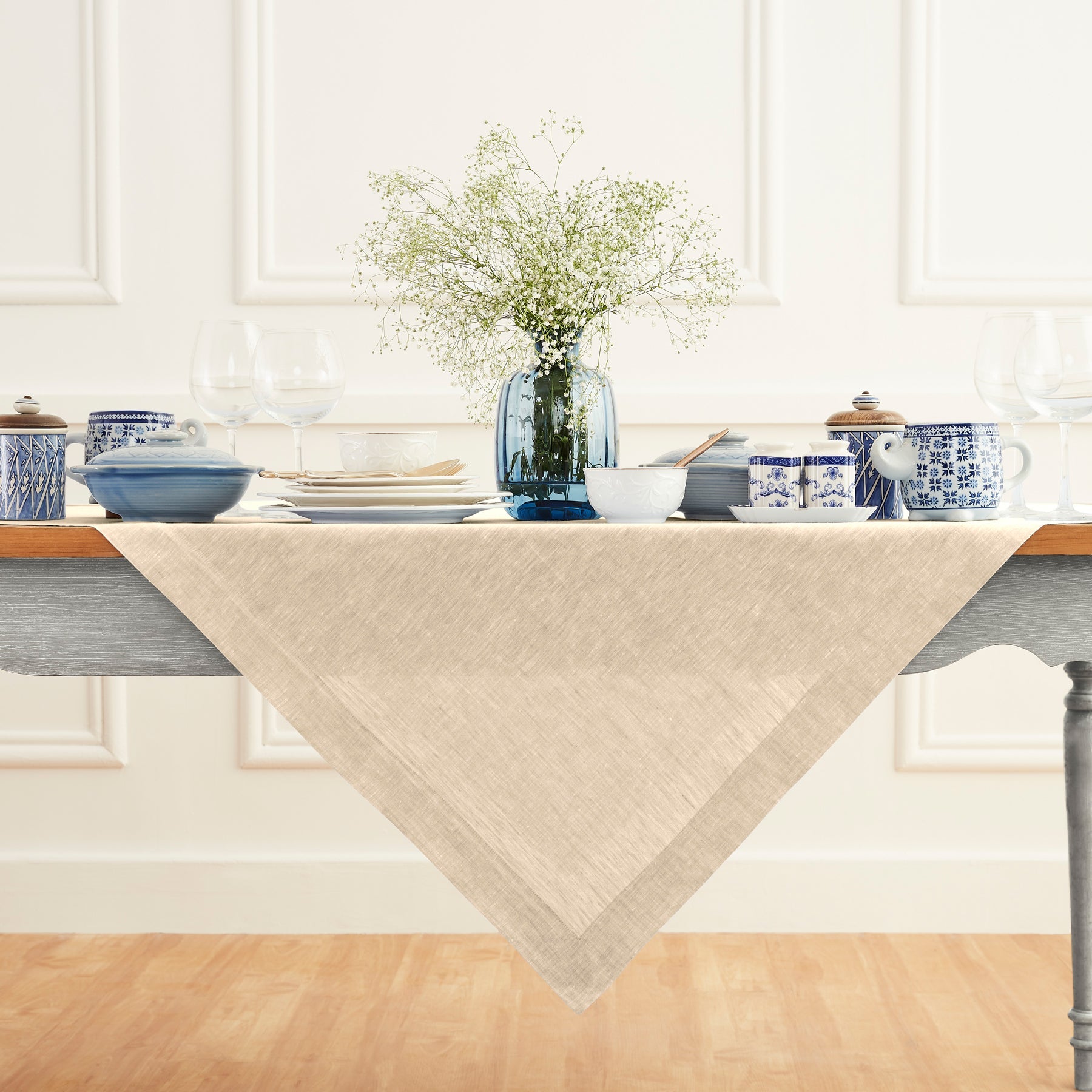 Athena Table Throw