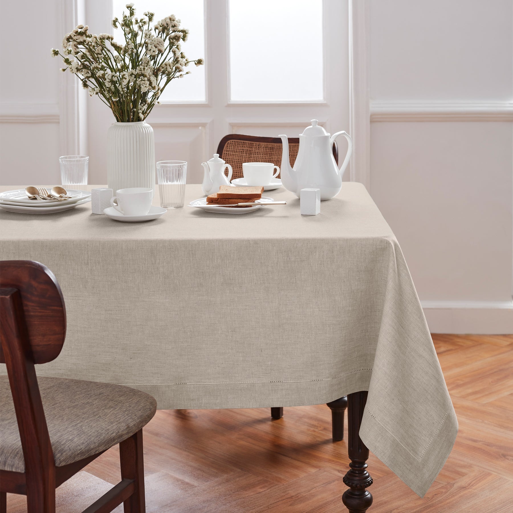 Medium Weight Hemstitch Tablecloth