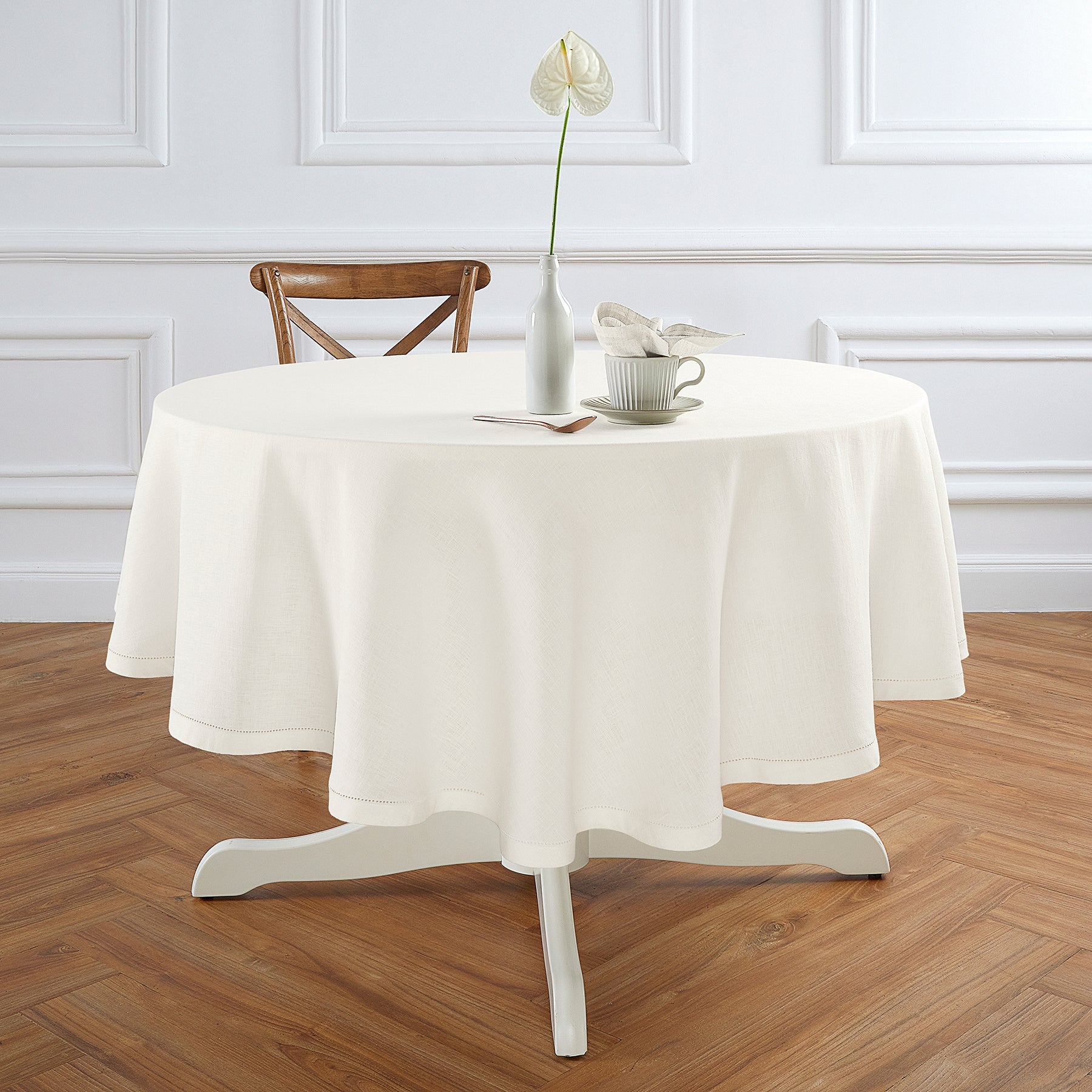 Sonoma Hemstitch Round Tablecloth