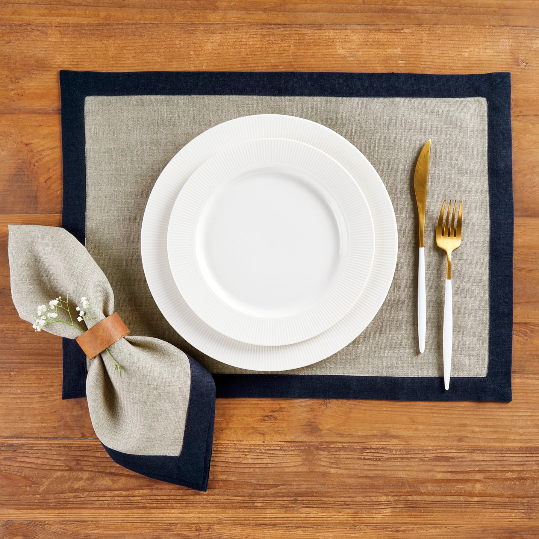 Classic Napkins, Set of 4