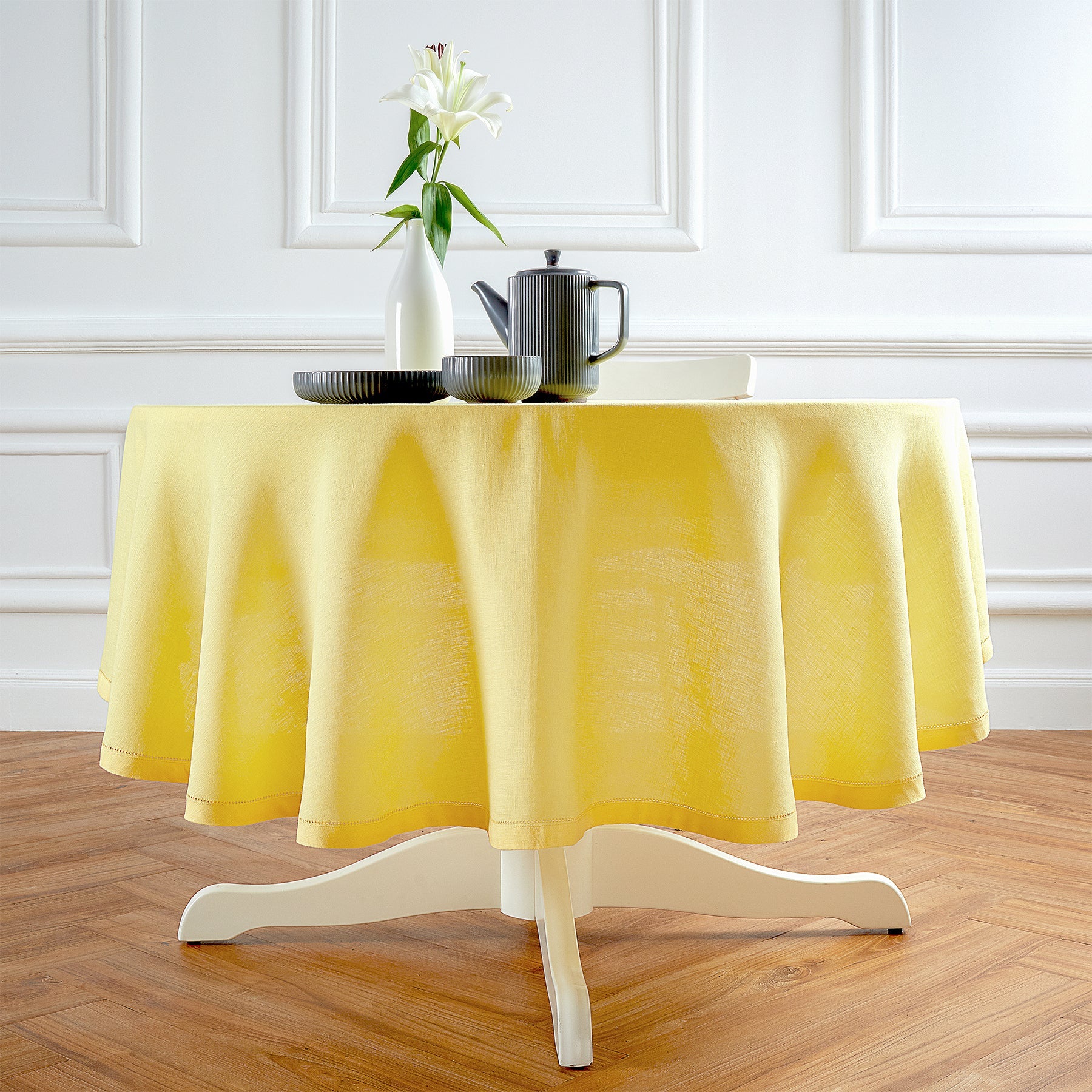 Sonoma Hemstitch Round Tablecloth