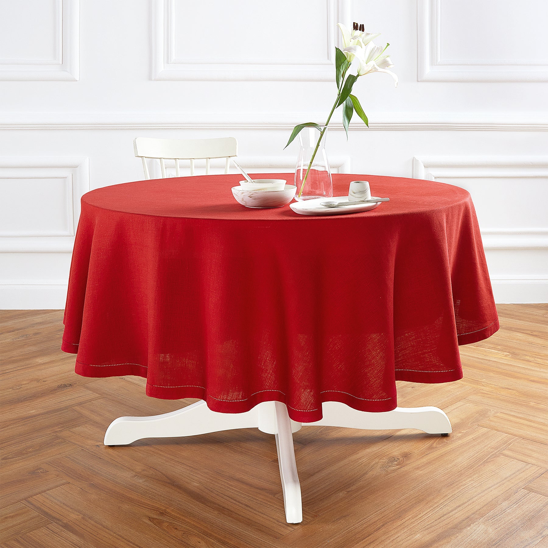 Sonoma Hemstitch Round Tablecloth