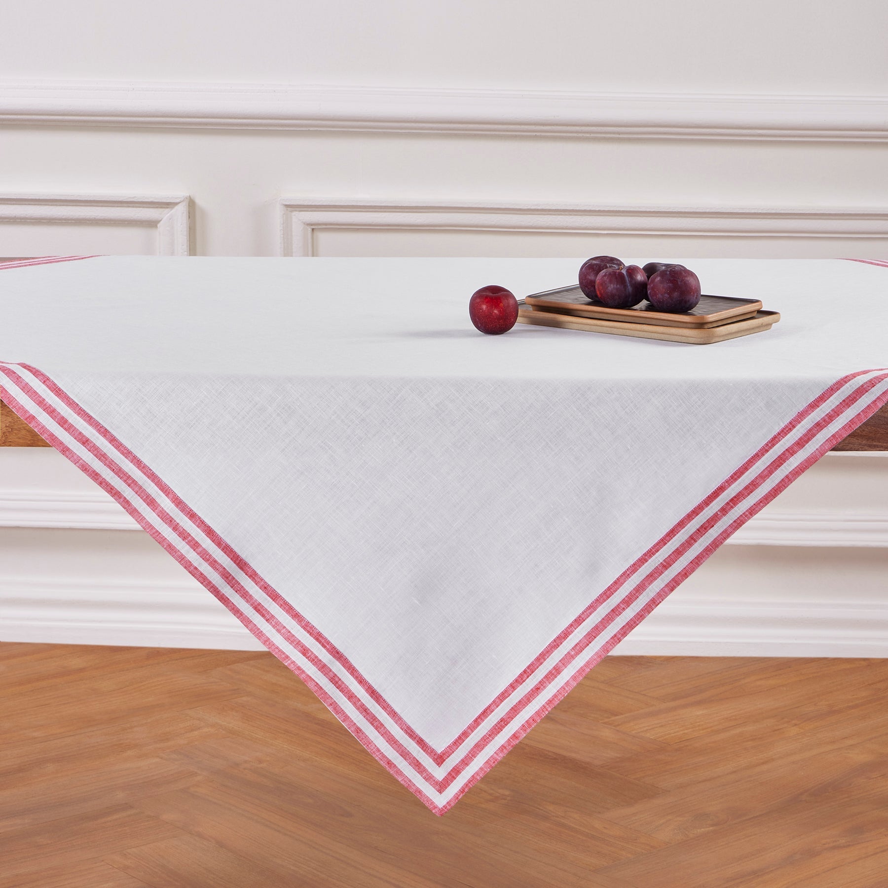 Mila Table Throw