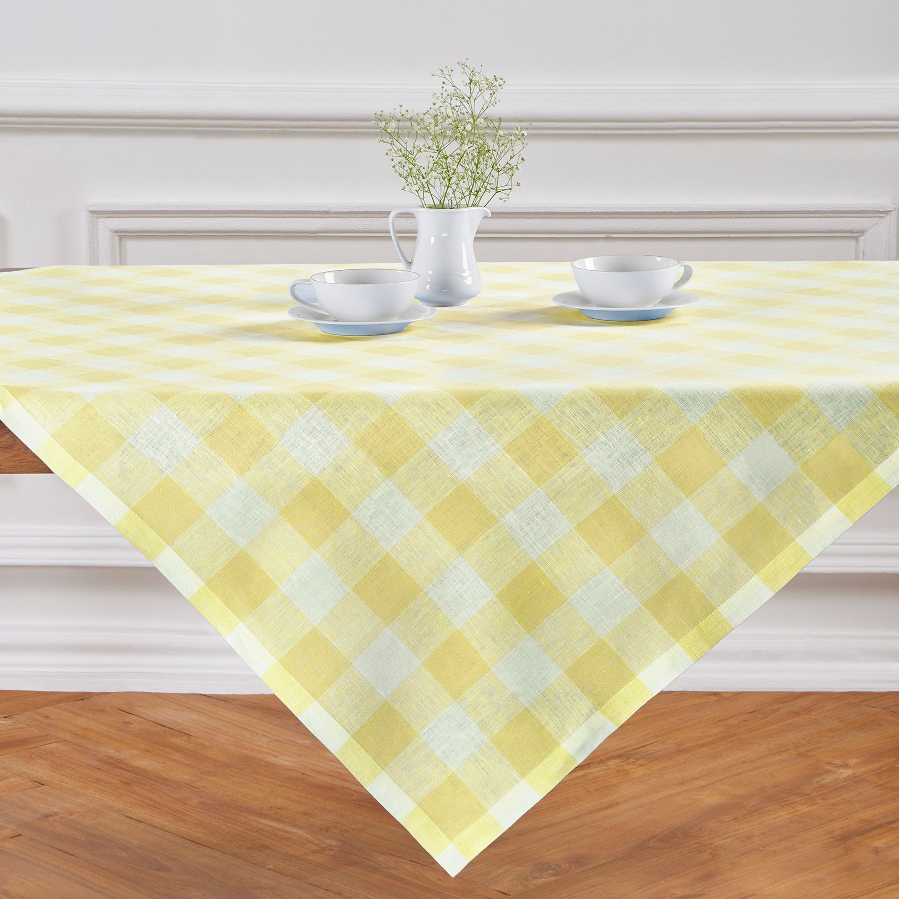 Buffalo Check Table Throw