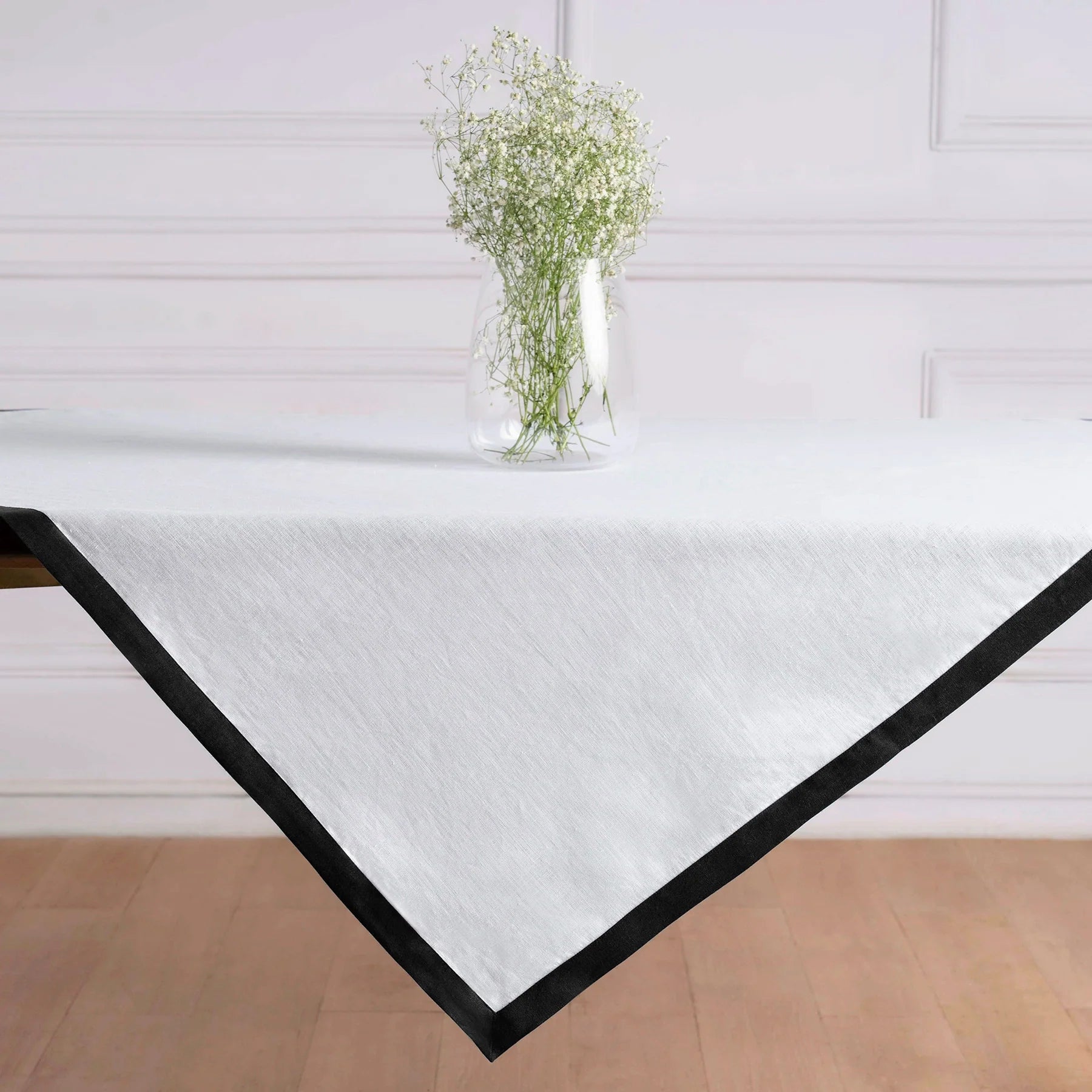 Classic Table Throw