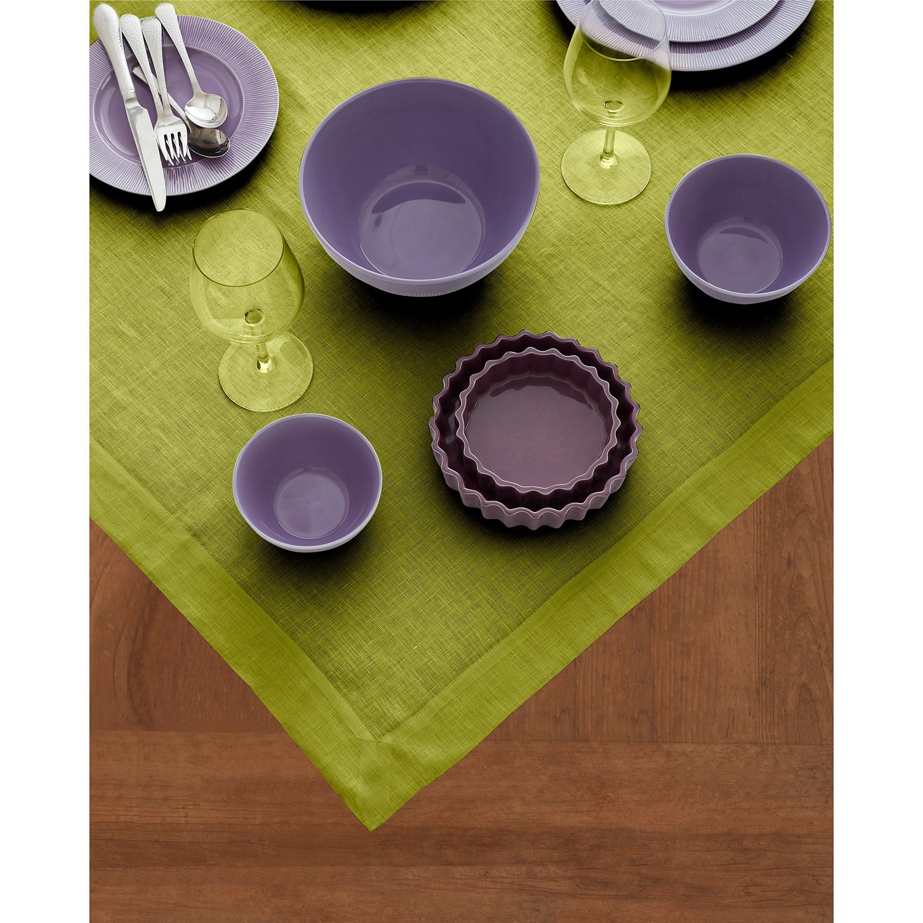 Fete Table Throw
