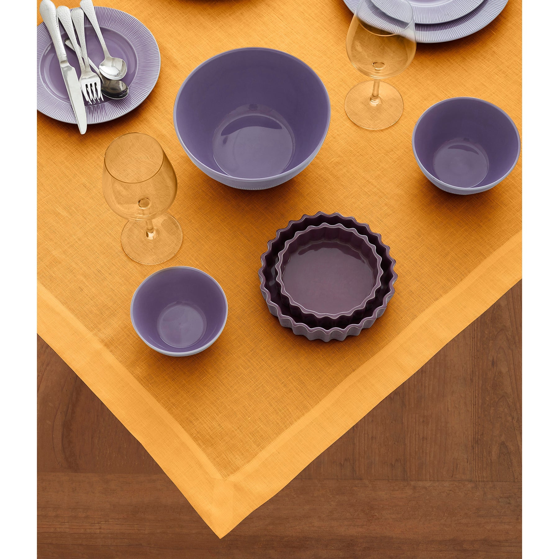 Fete Table Throw