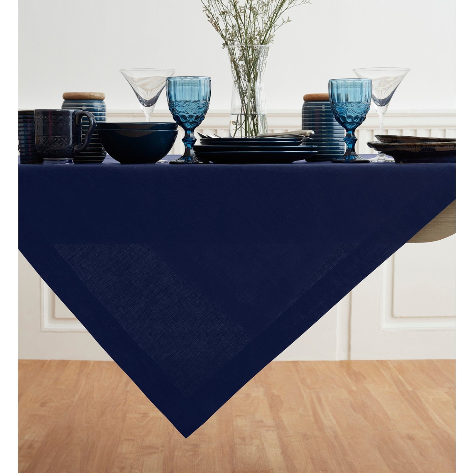 Fete Table Throw