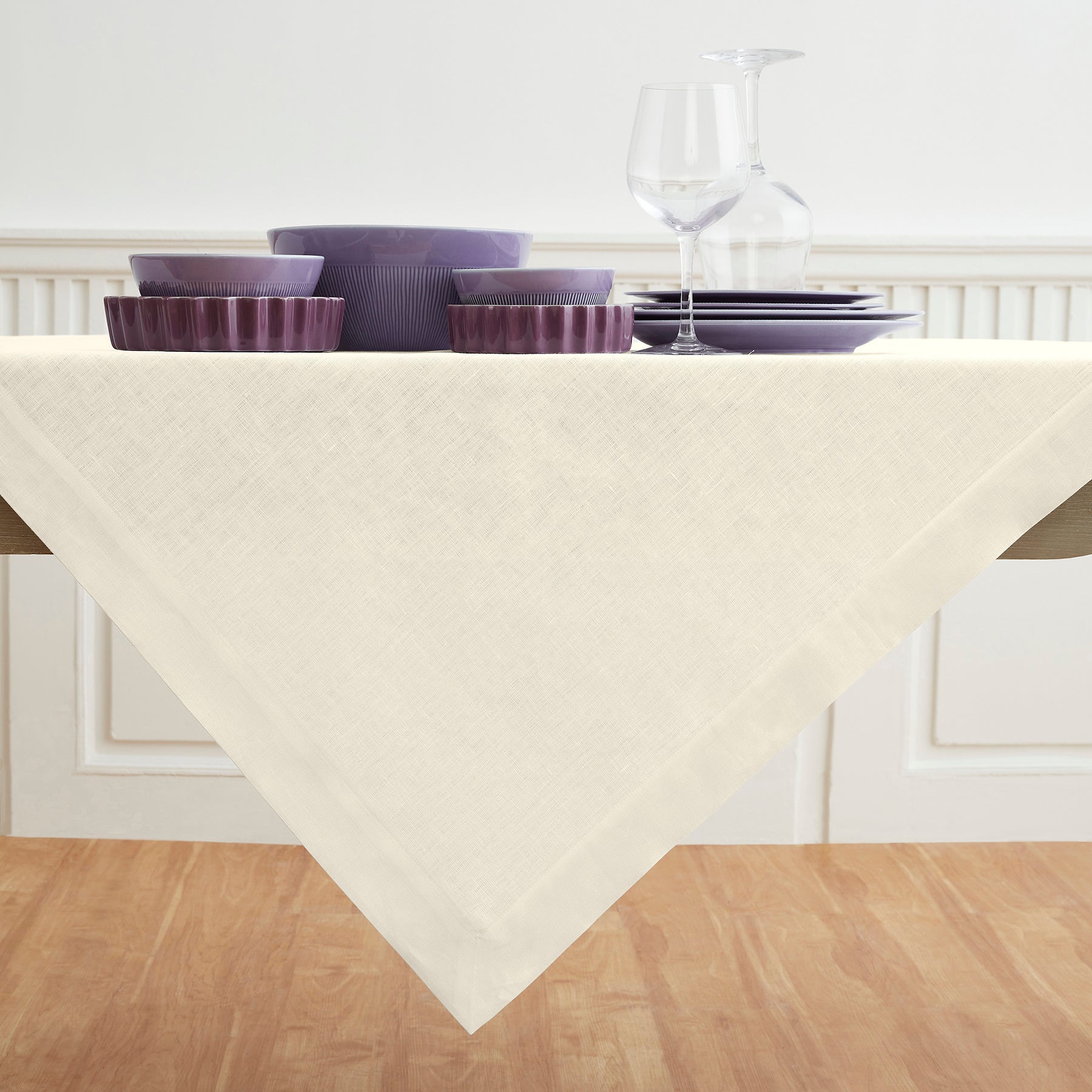 Fete Table Throw