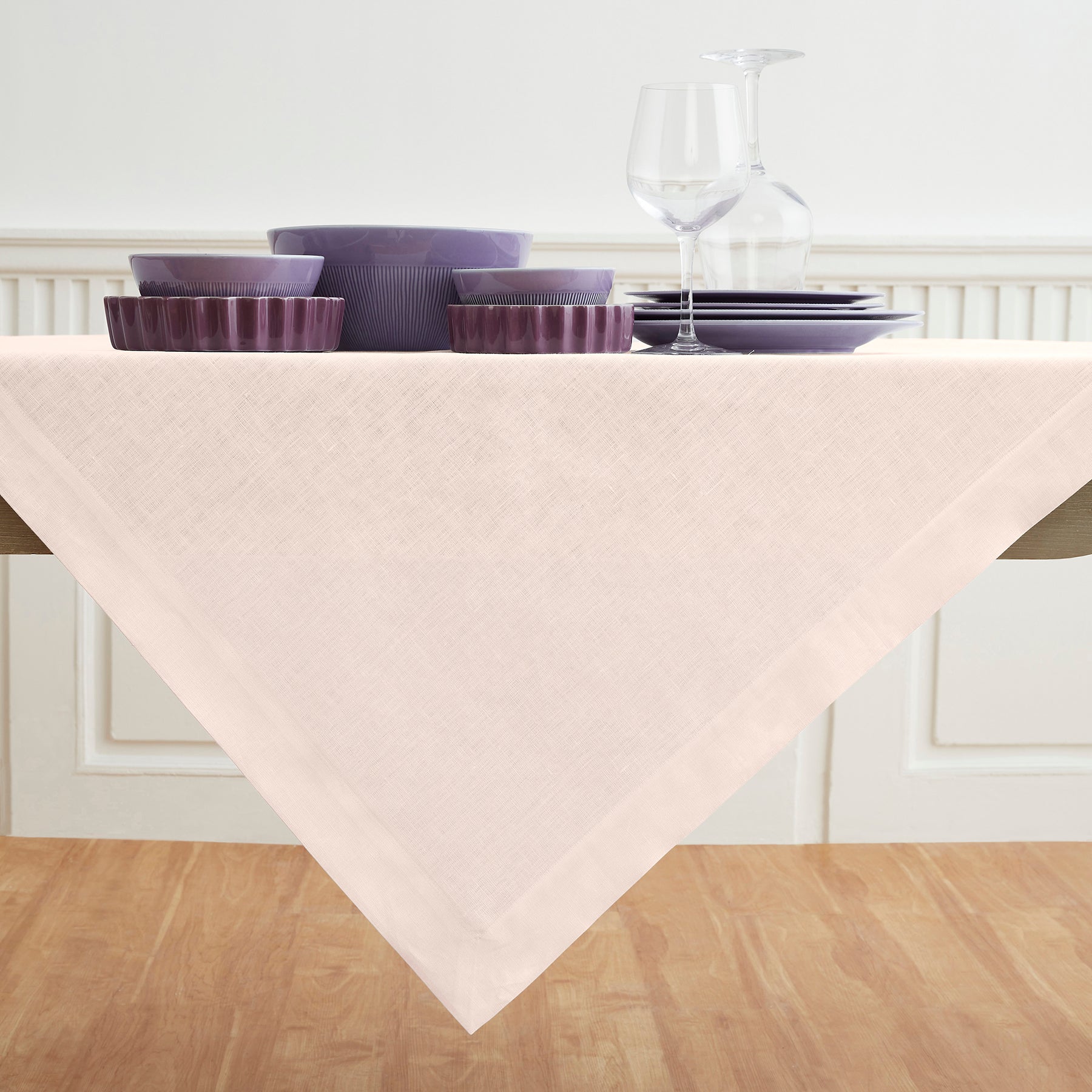 Fete Table Throw