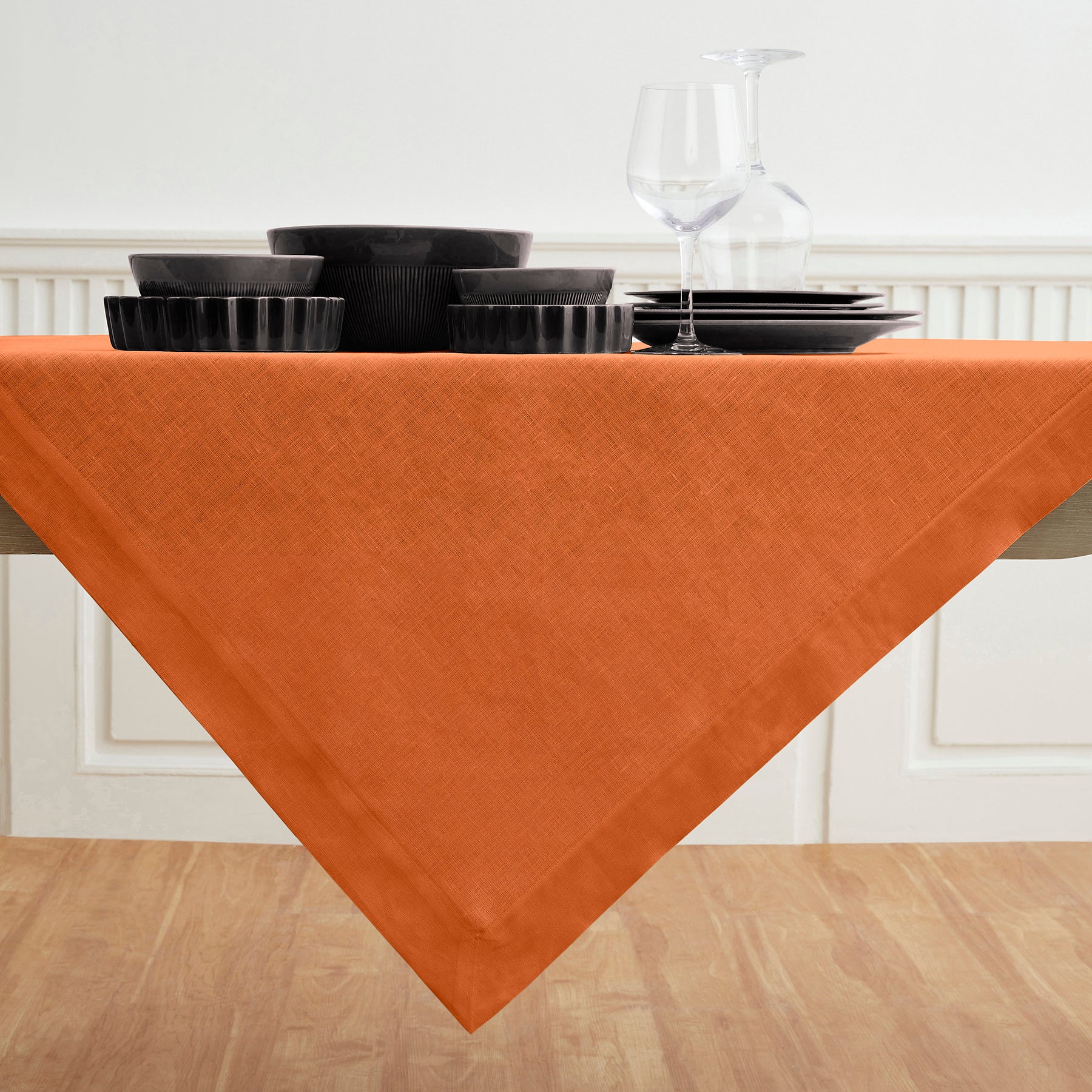 Fete Table Throw