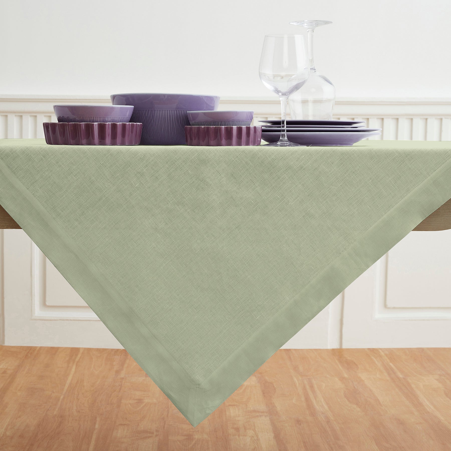Fete Table Throw