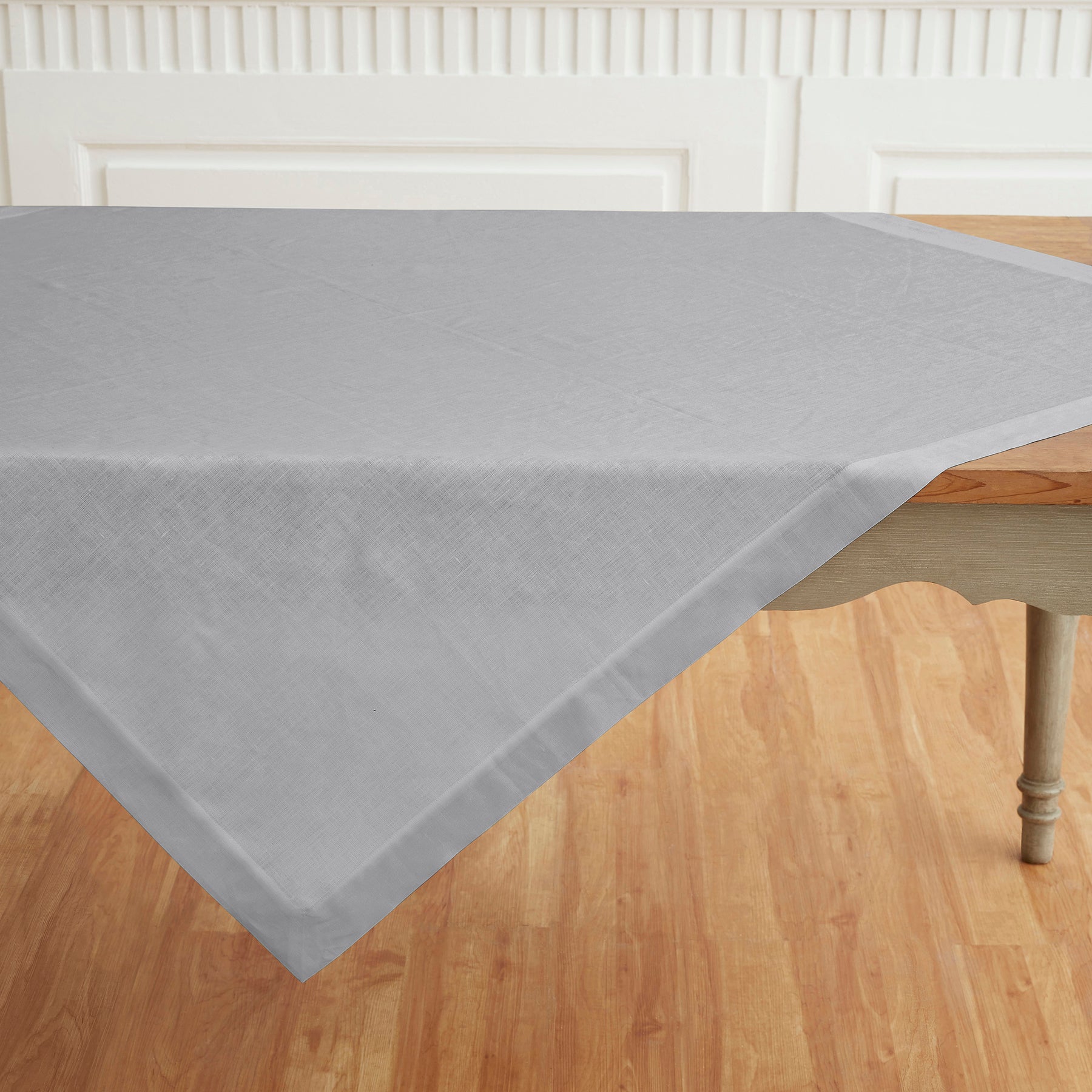Fete Table Throw
