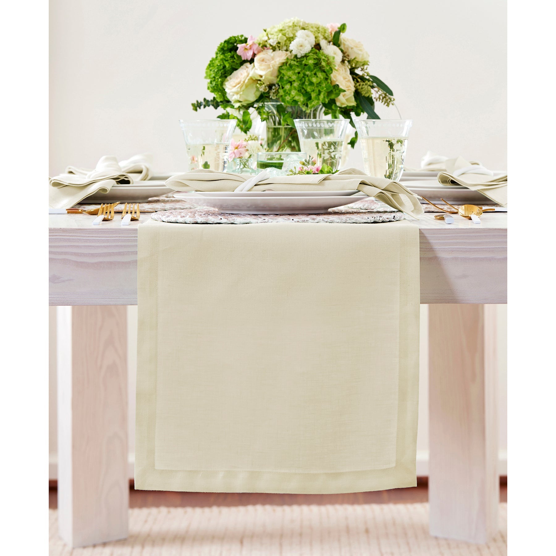 Fete Table Runner