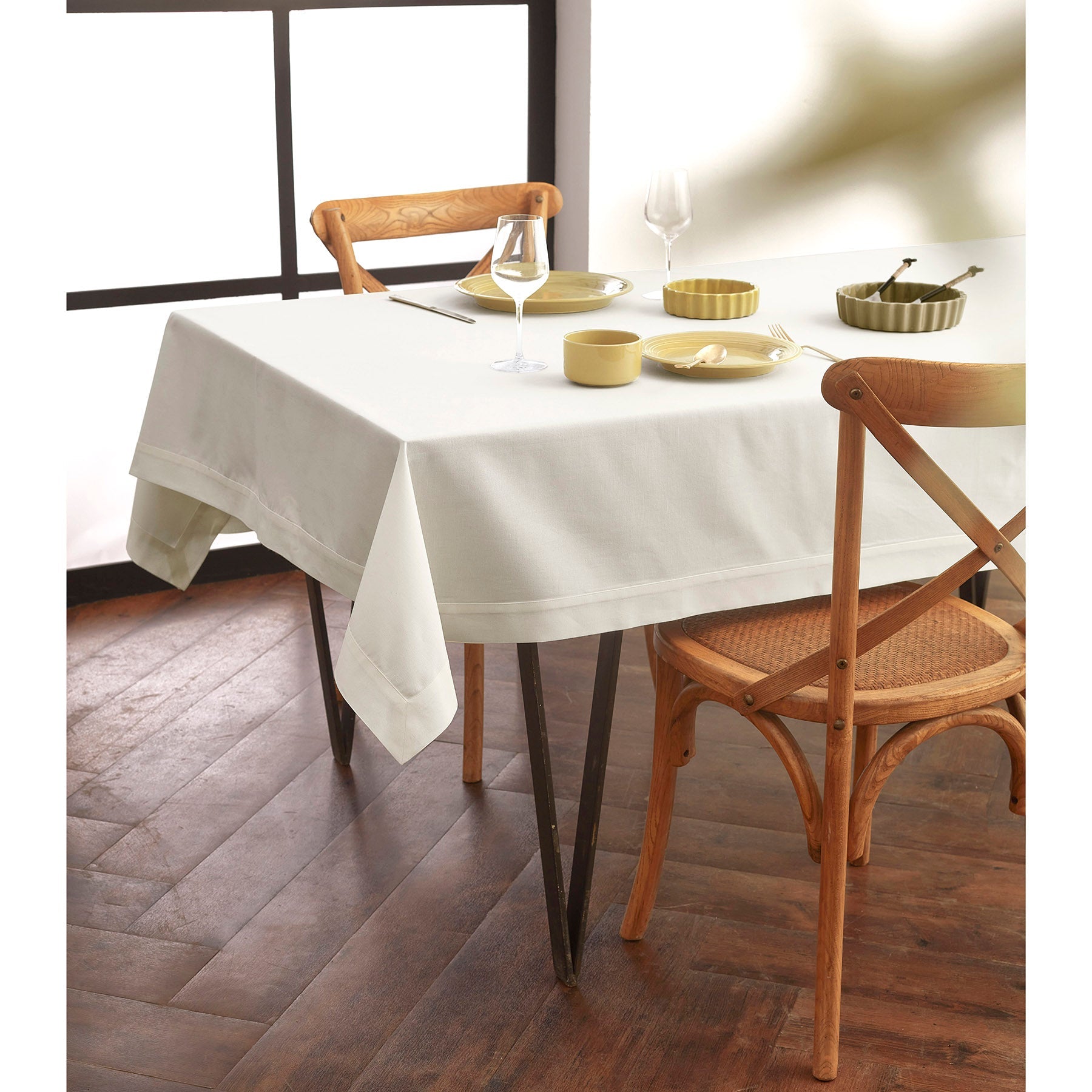 Dru Cotton Linen Tablecloth