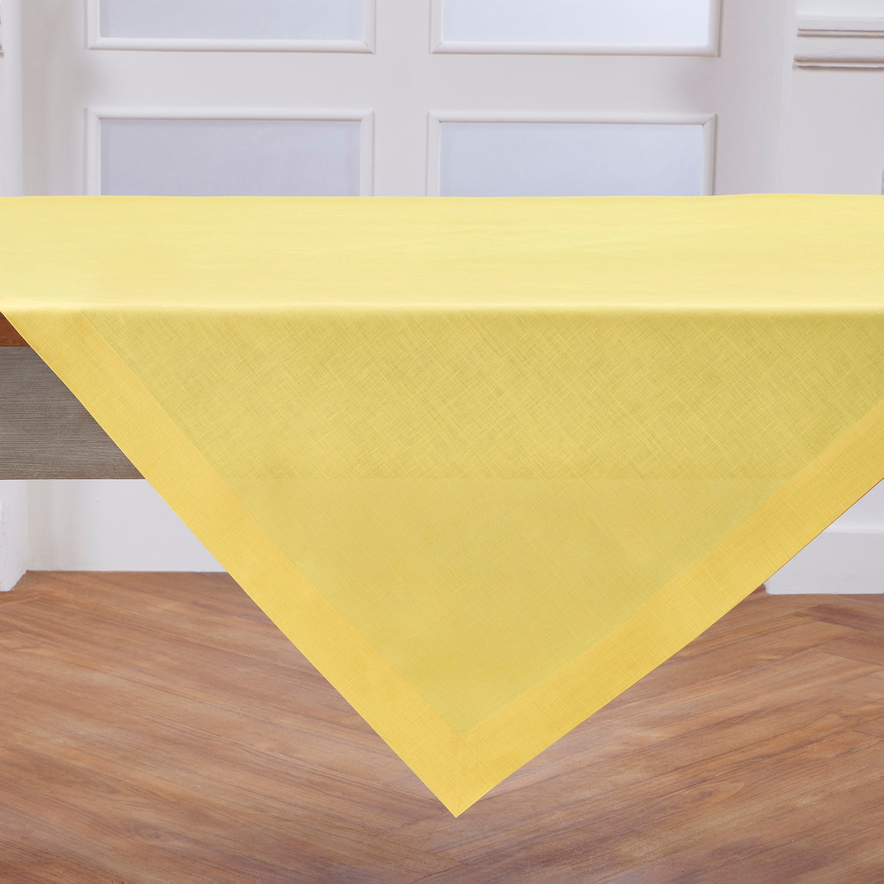 Fete Table Throw