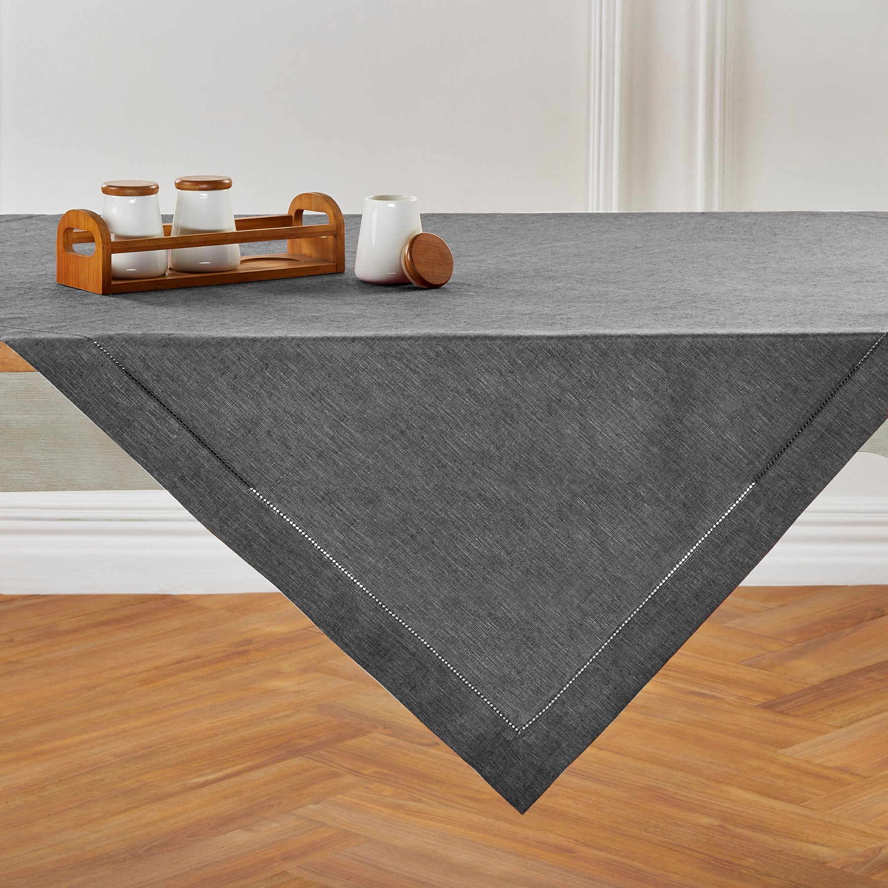 Milan Table Throw