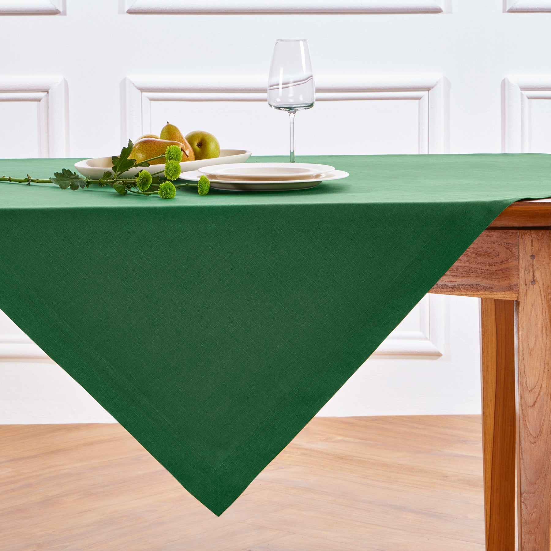 Fete Table Throw