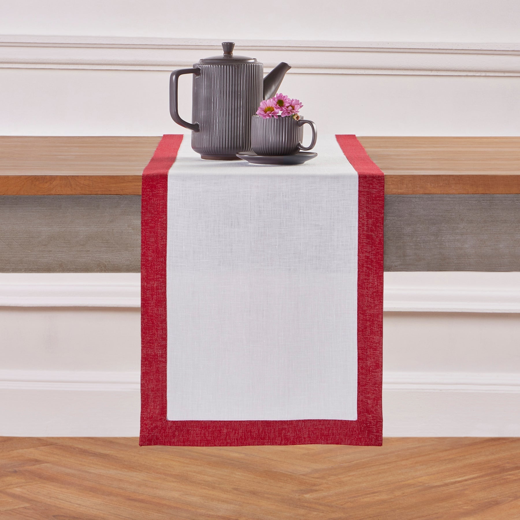Festive Edge Table Runner