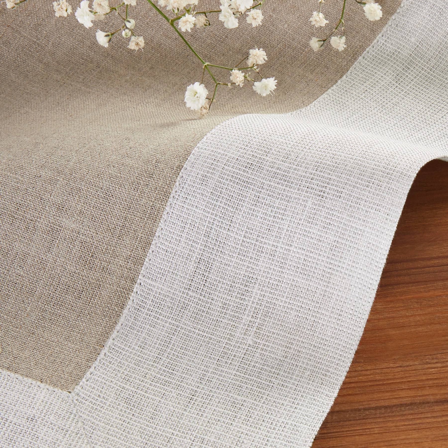 Festive Edge Table Throw