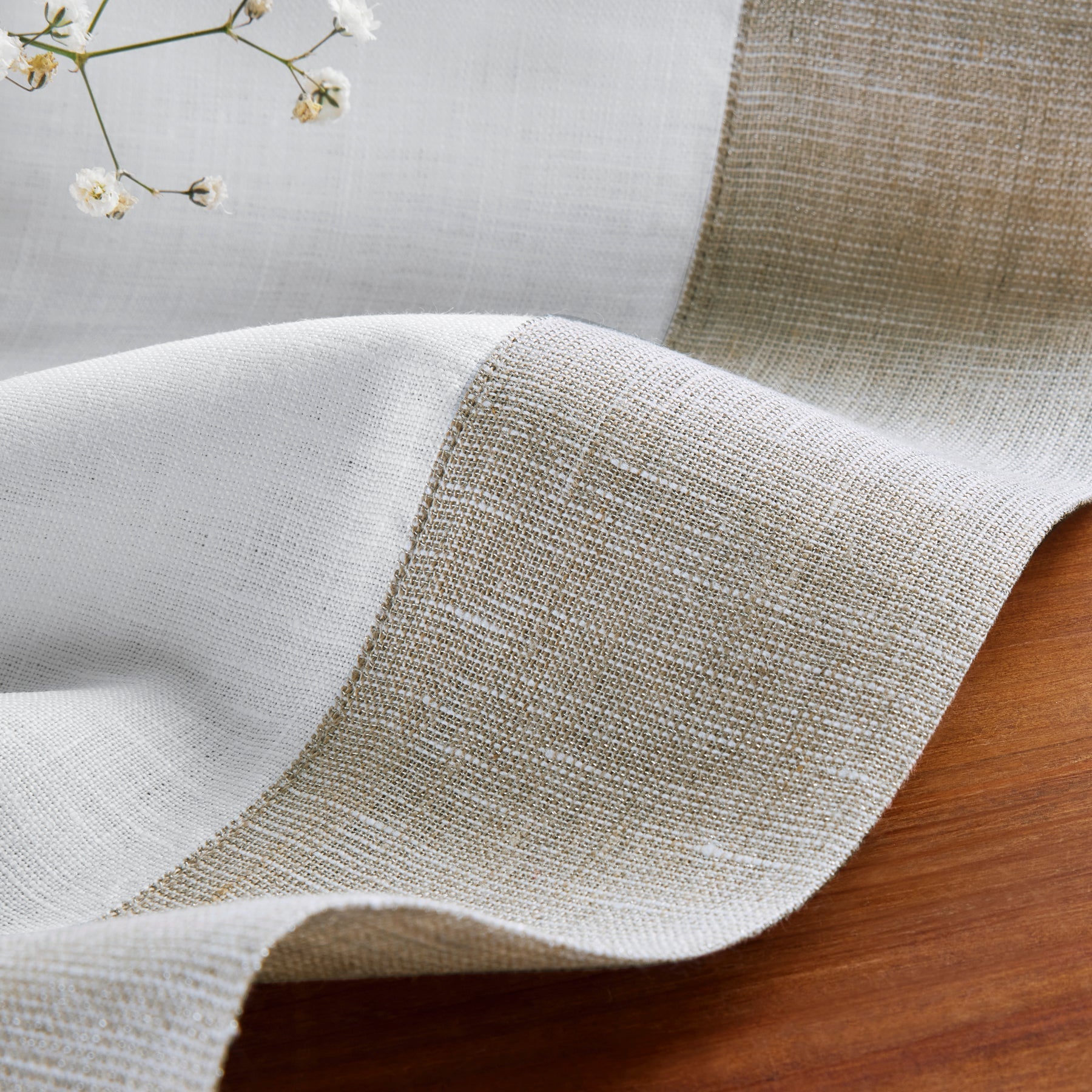 Festive Edge Table Throw
