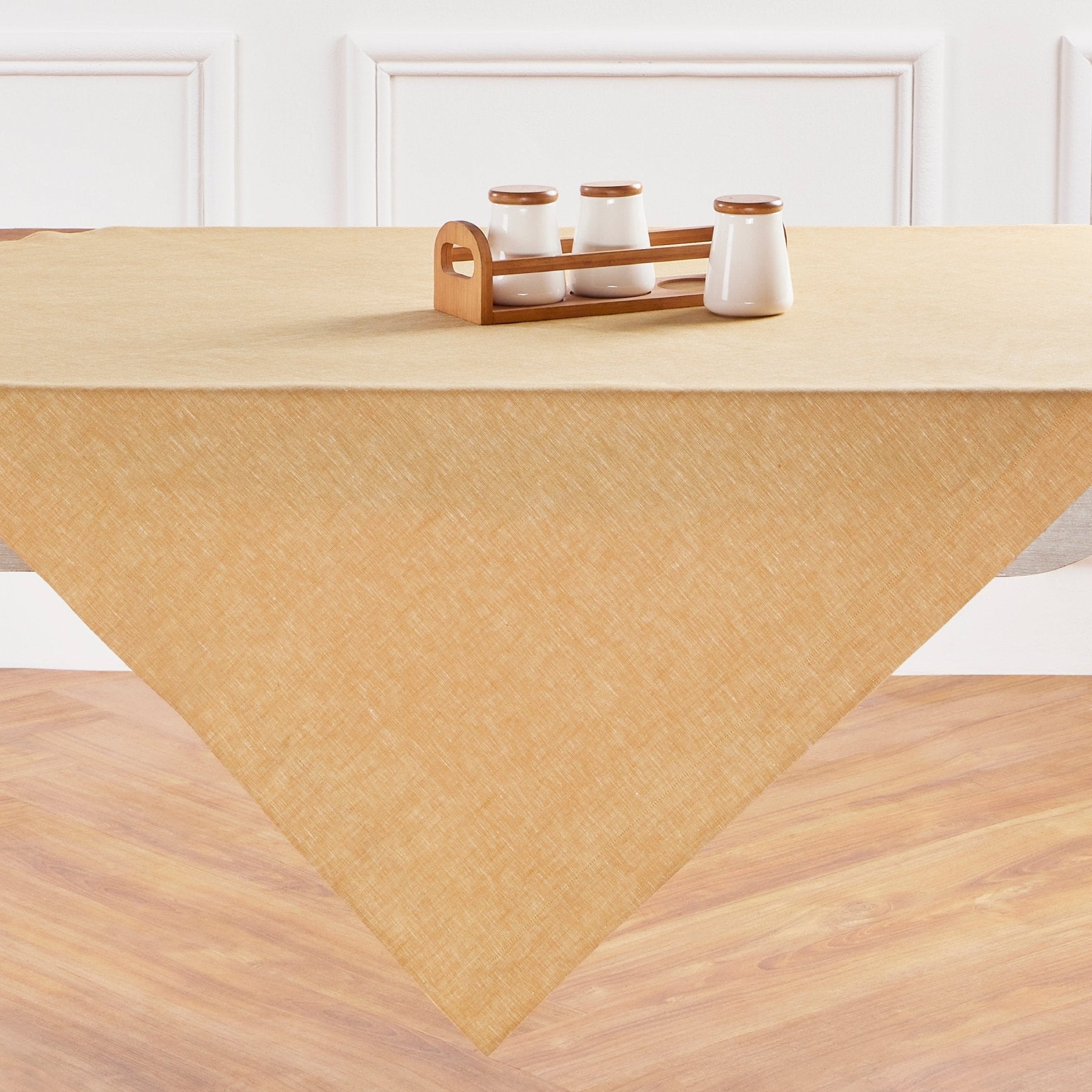 Athena Table Throw
