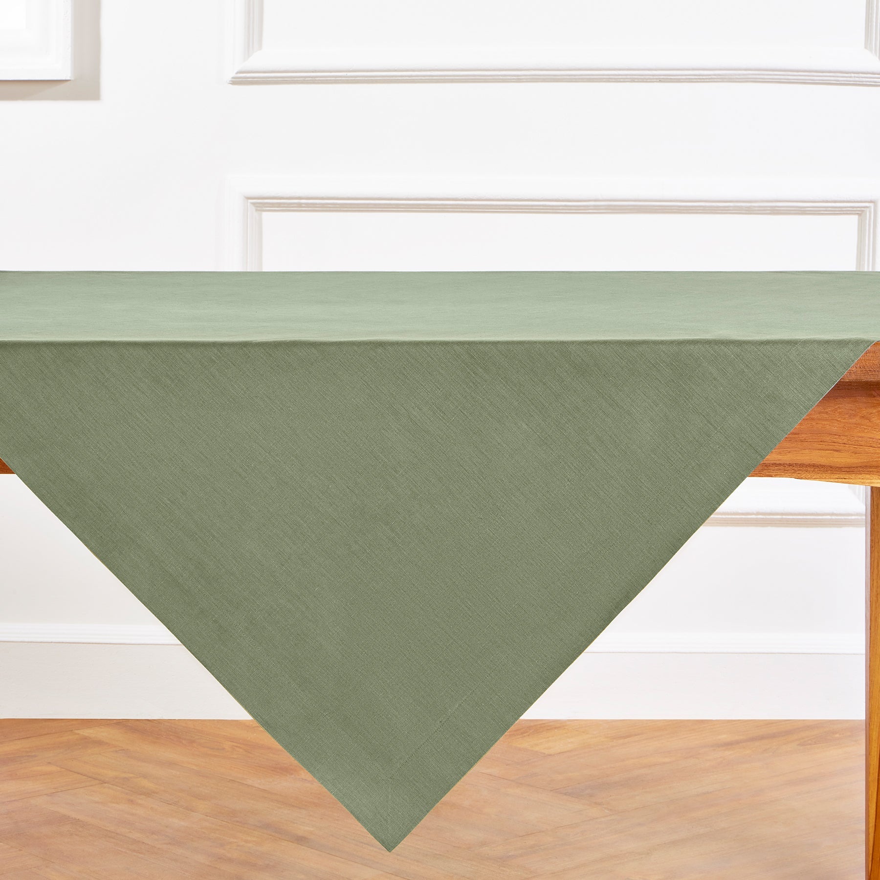Fete Table Throw