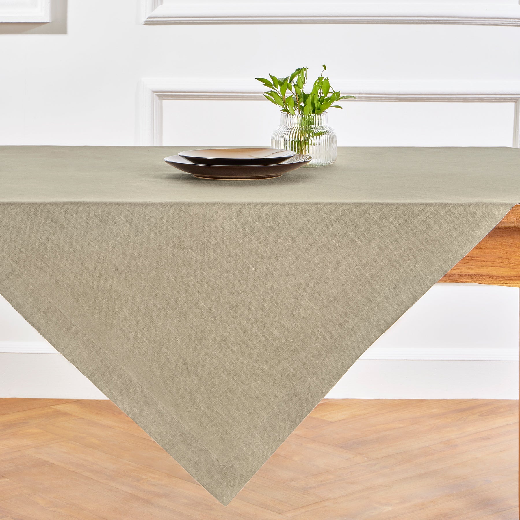 Fete Table Throw