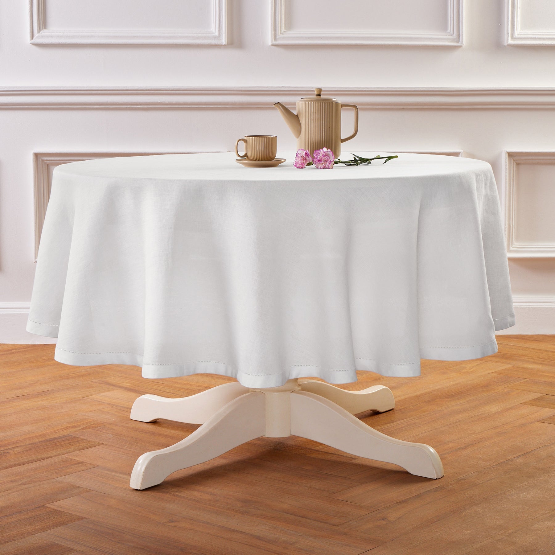 Sonoma Hemstitch Round Tablecloth
