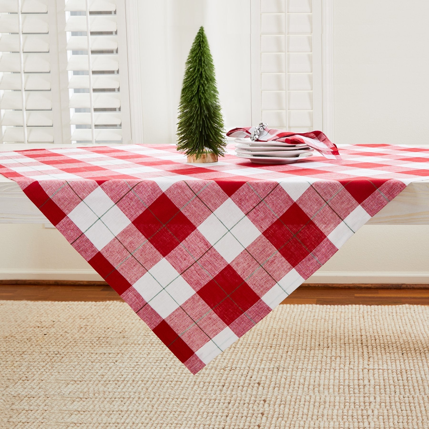 Very Merry Plaid Table Throw
