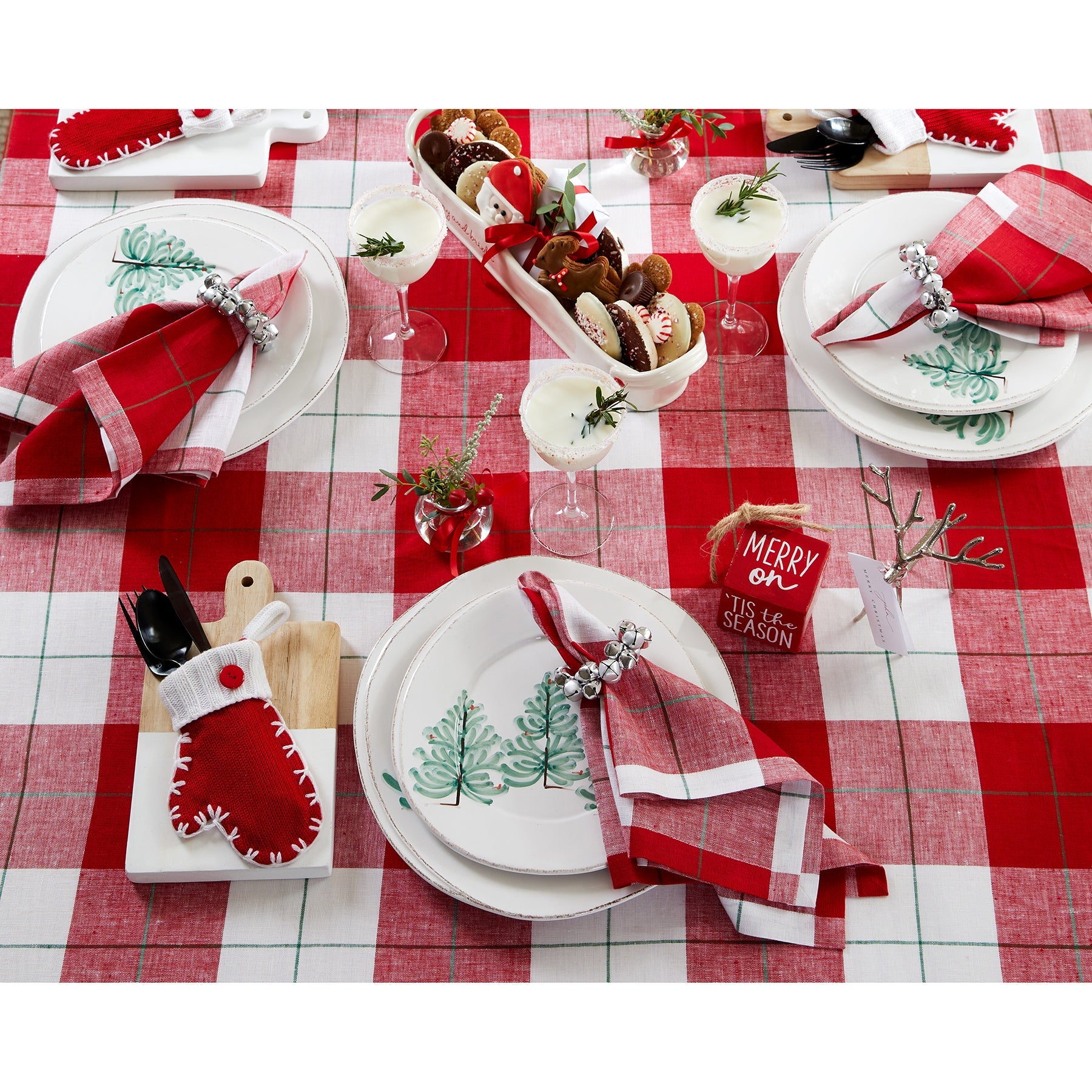 Very Merry Plaid Table Throw