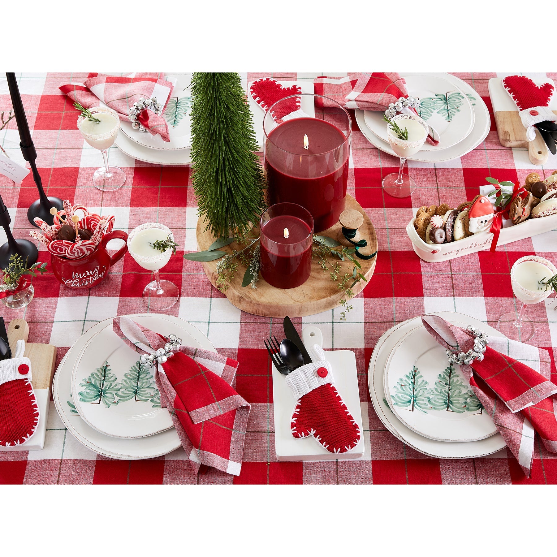 Very Merry Plaid Table Throw