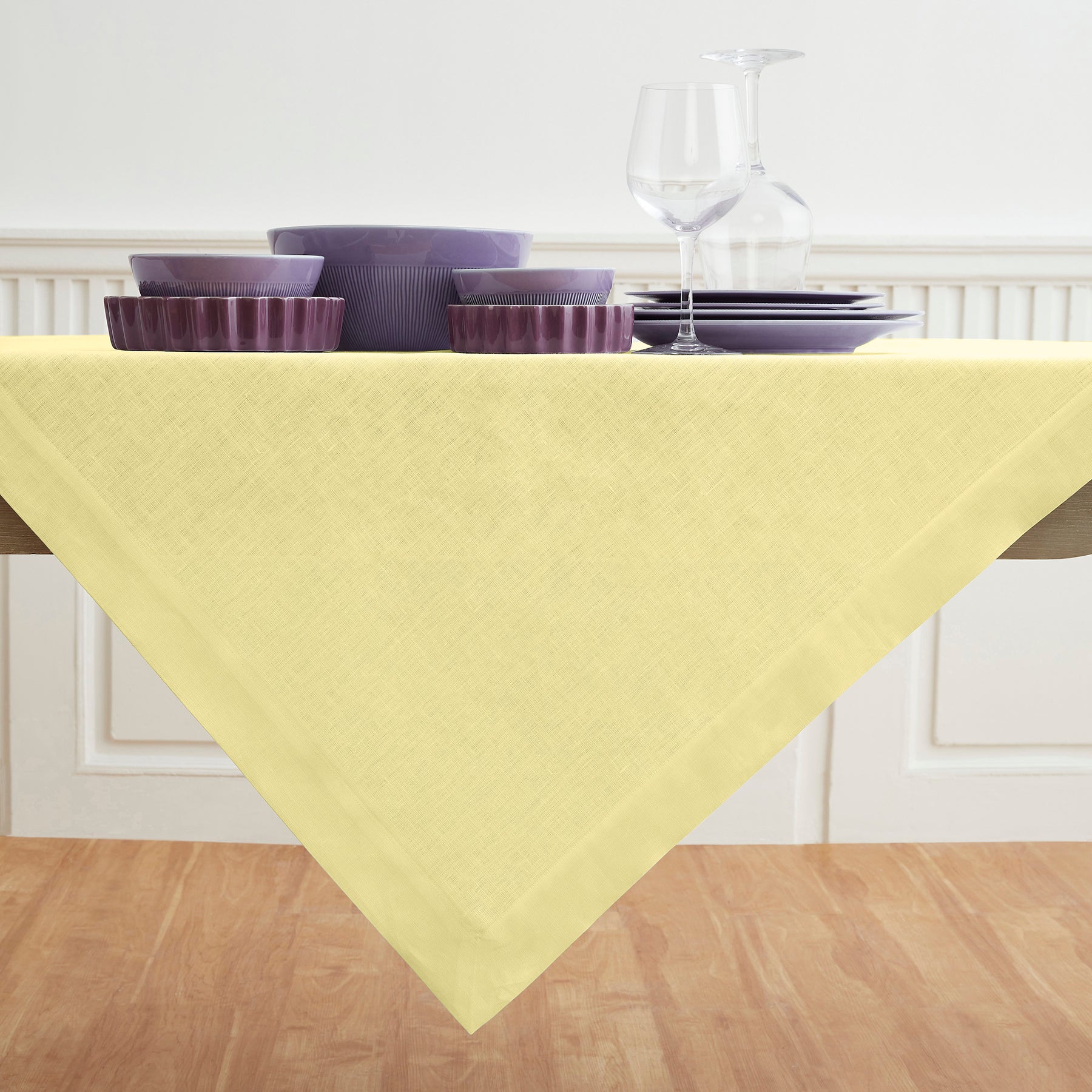 Fete Table Throw