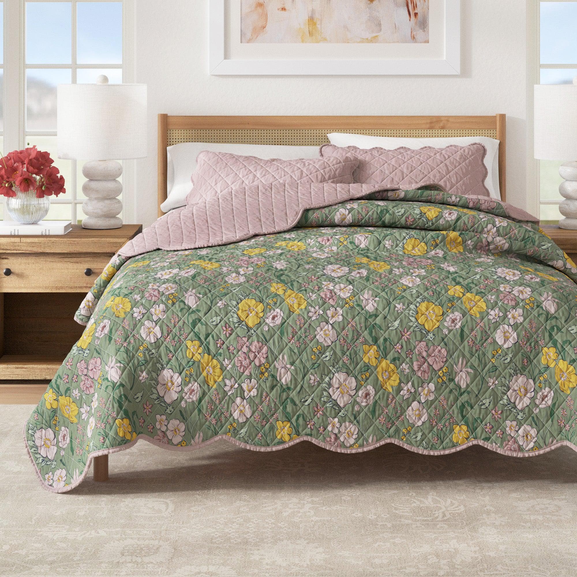 Floral Print & Scalloped Edge Cotton Quilt Set - Gwen Collection Floral Dusk
